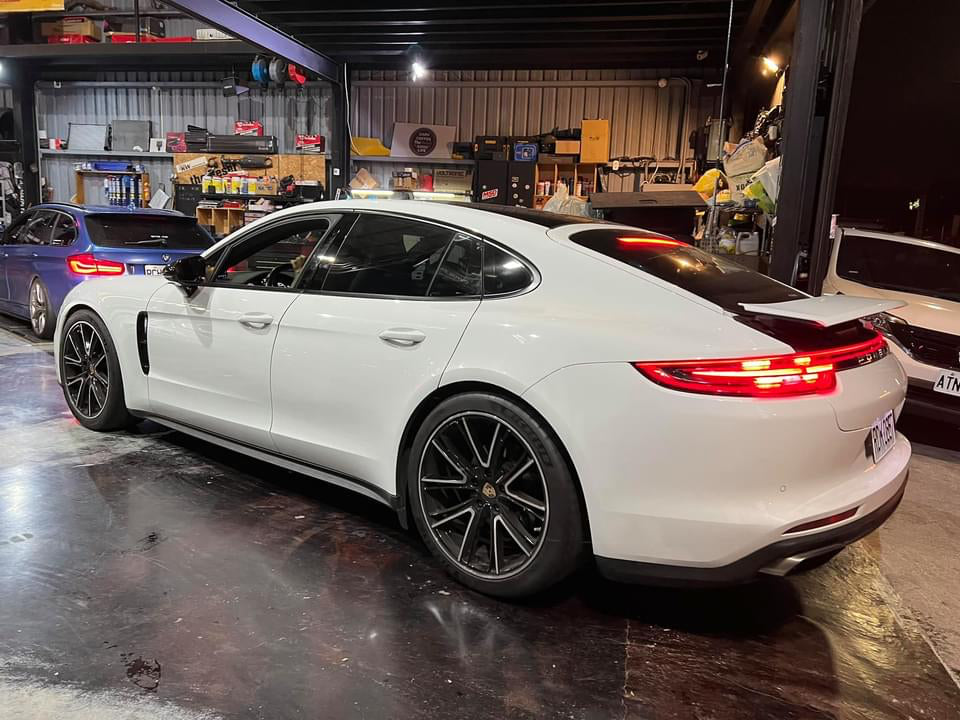 Porsche Panamera Turbo 4.0 T